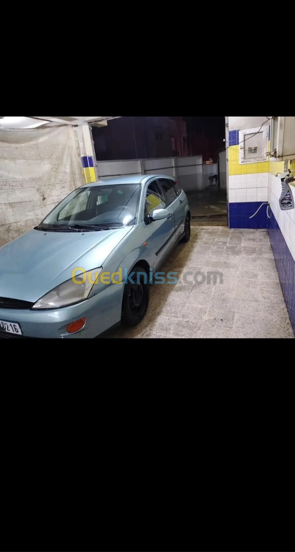 Ford Focus 4 portes 2002 Focus 4 portes