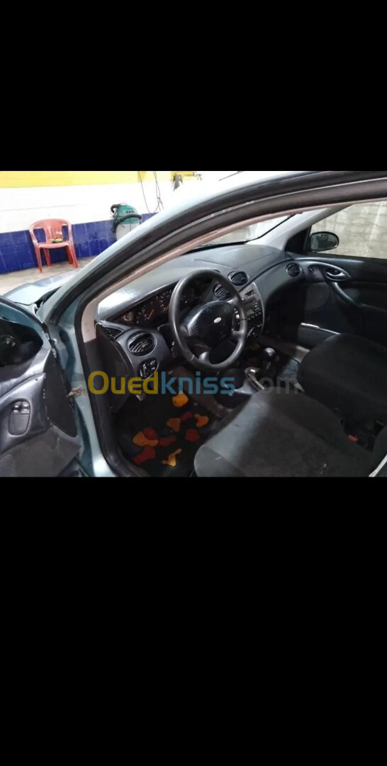 Ford Focus 4 portes 2002 Focus 4 portes