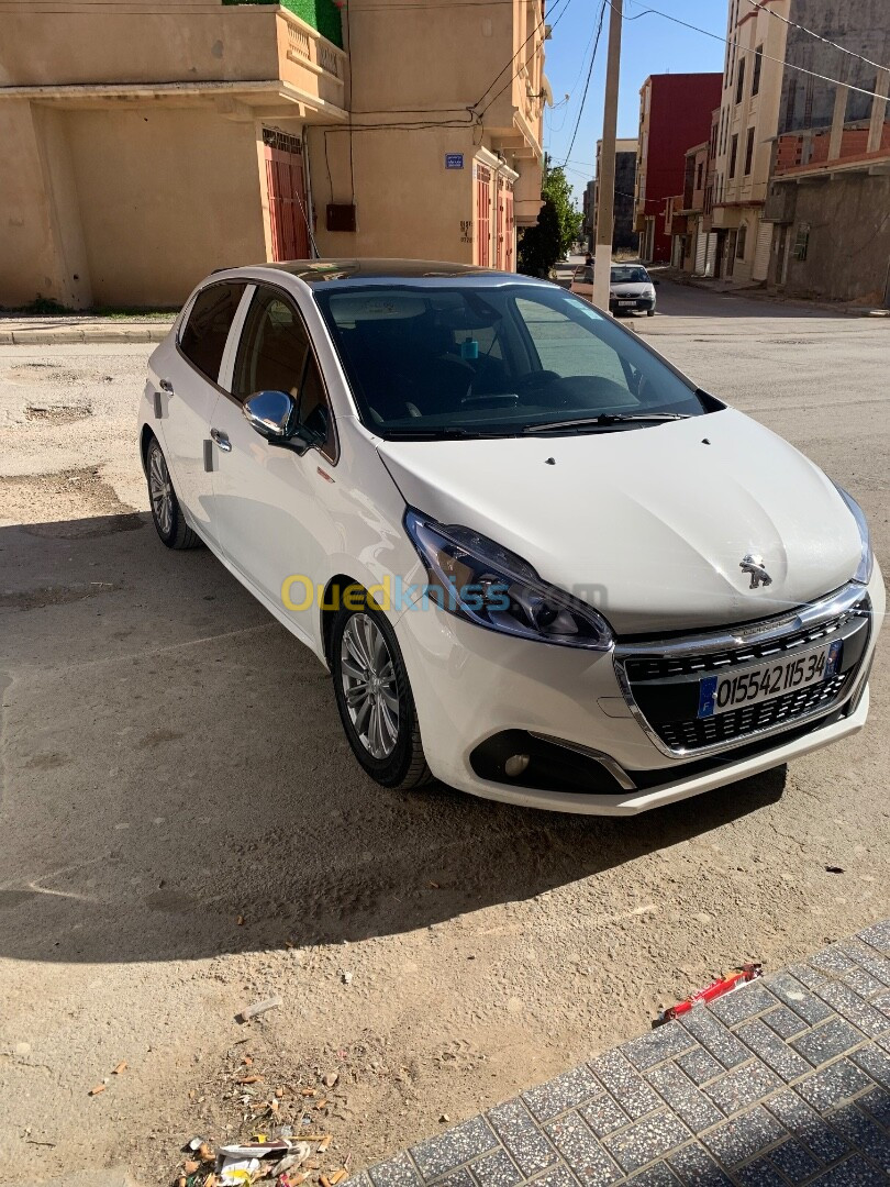 Peugeot 208 2015 Allure Facelift