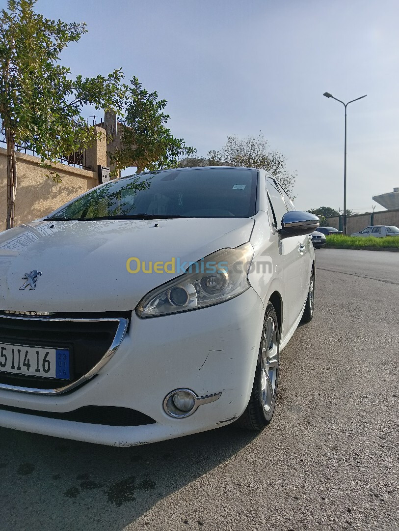 Peugeot 208 2014 Allure