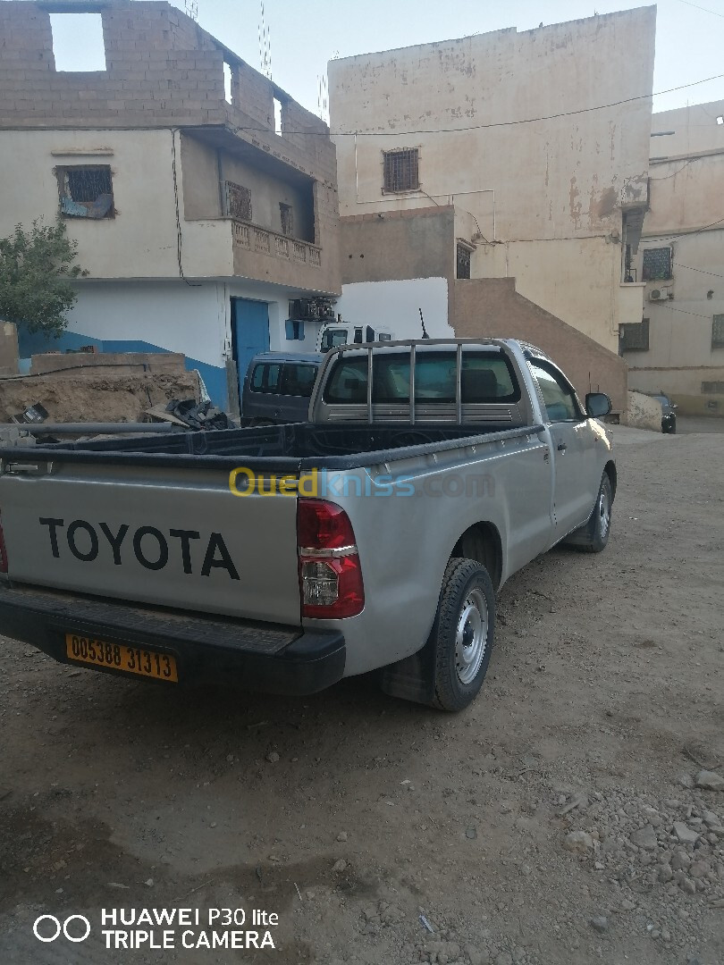 Toyota Hilux 2013 