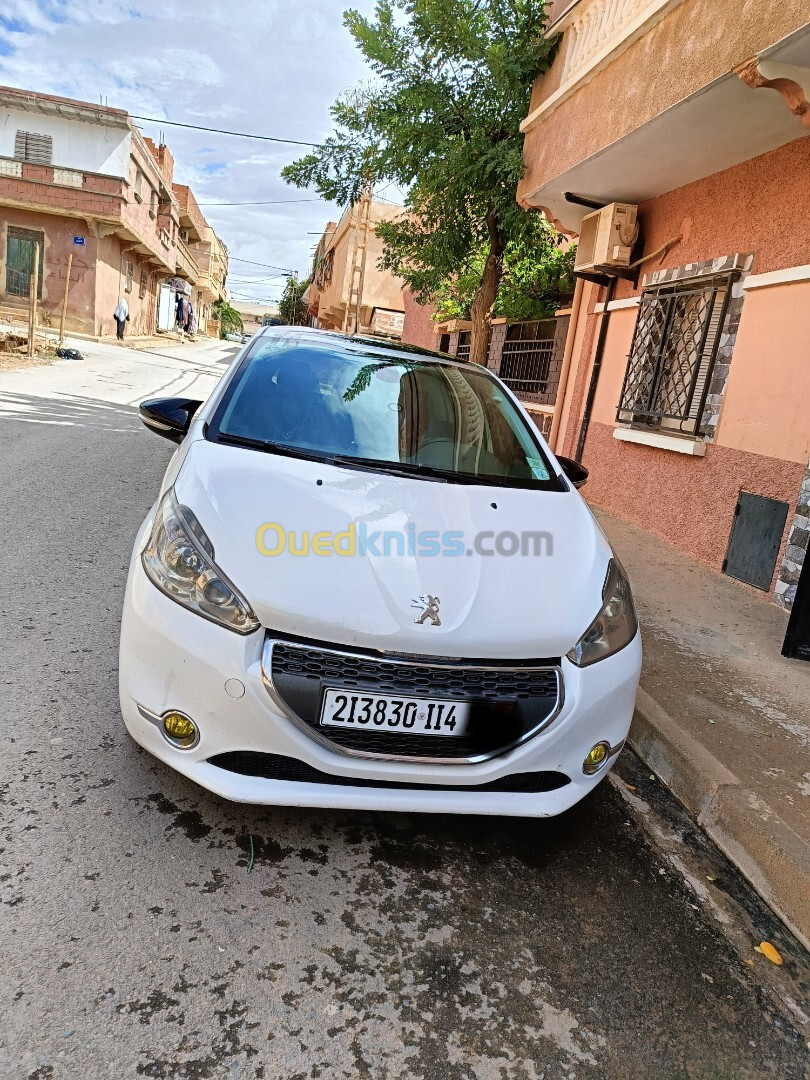 Peugeot 208 2014 Allure