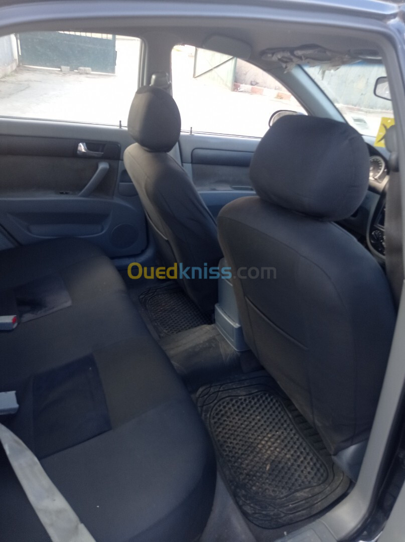 Chevrolet Optra 4 portes 2013 Optra 4 portes