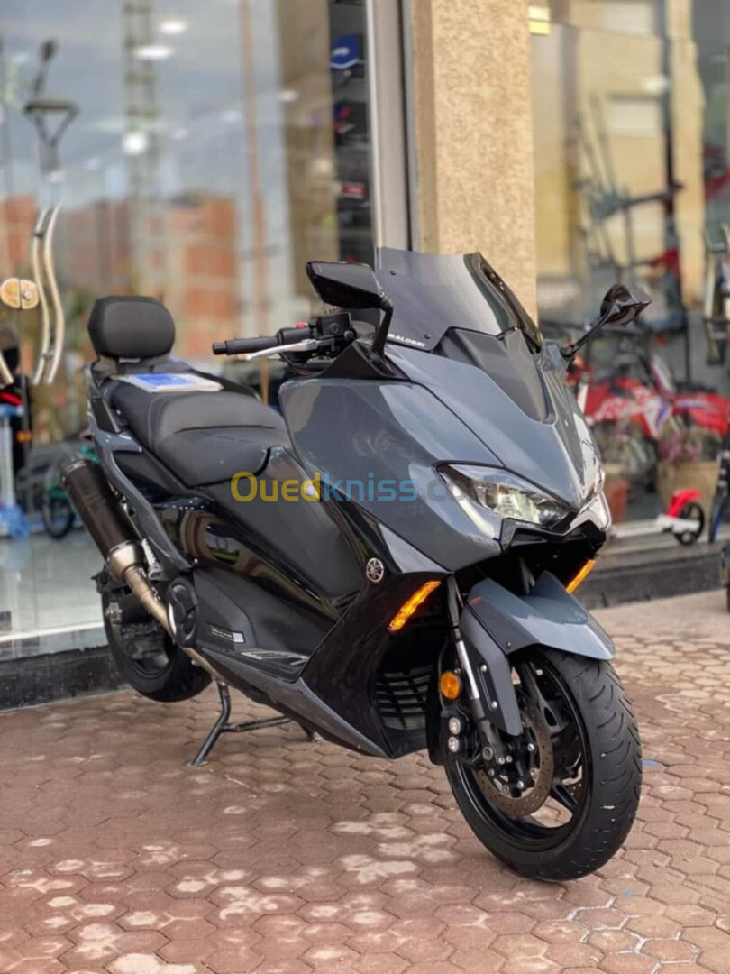 Yamaha Tmax 560 2022