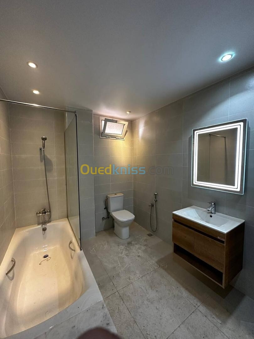 Vente Appartement F4 Alger Bordj el bahri