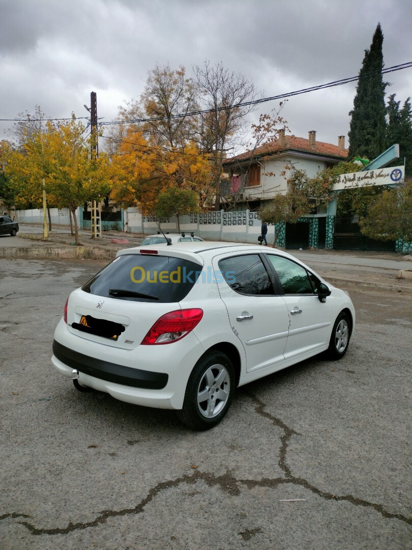 Peugeot 207 2012 