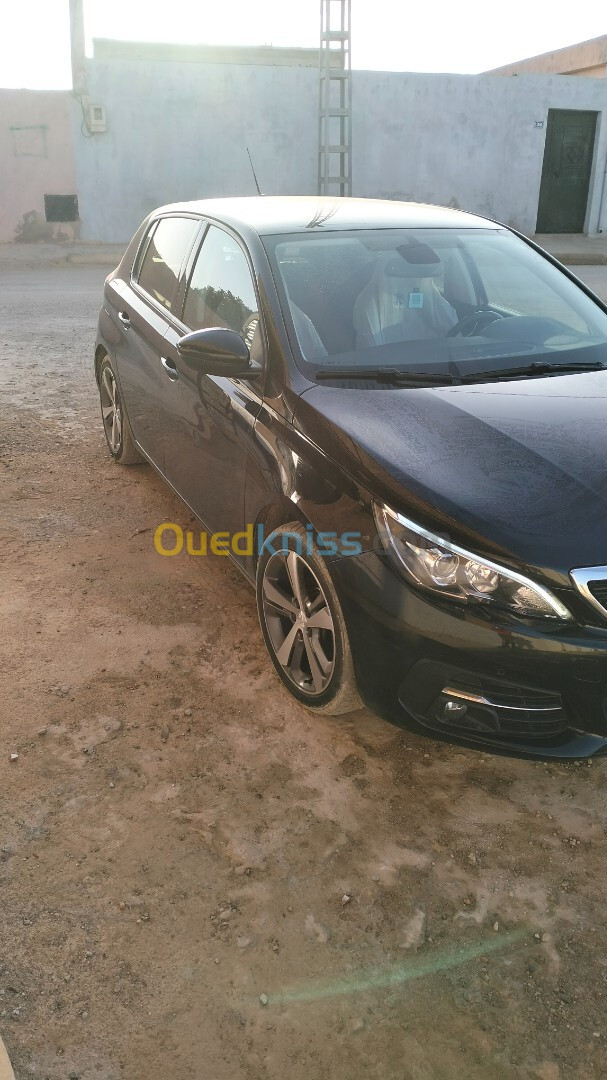 Peugeot 308 2021 Active