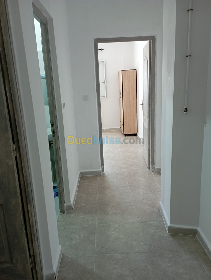 Location vacances Appartement F3 Tipaza Hadjeret ennous