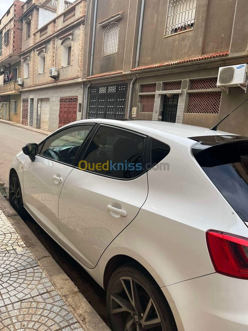 Seat Ibiza 2015 Black Line