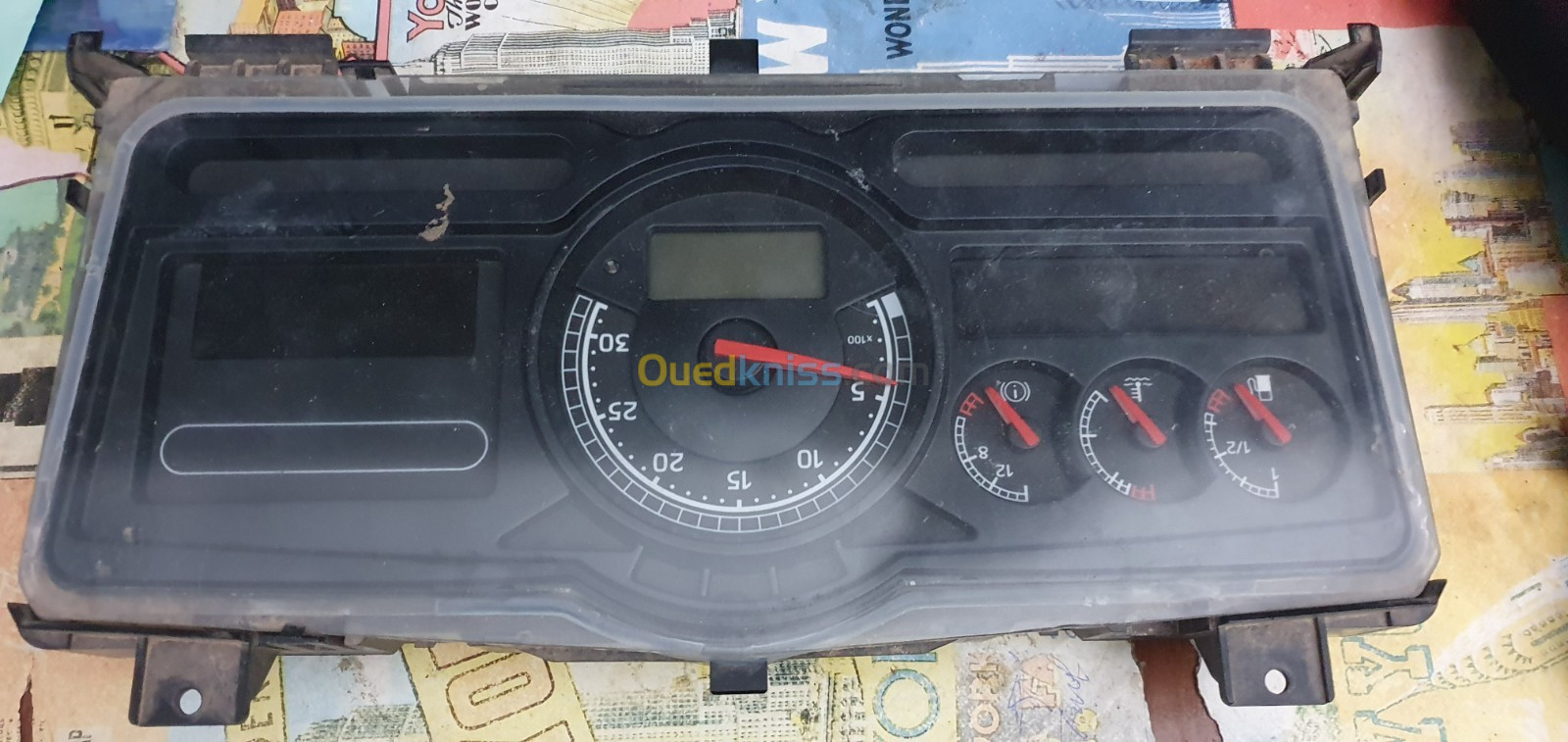 COMPTEUR RENAULT PREMIUM 460 DXI