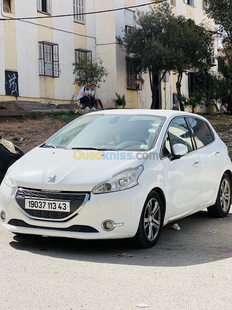 Peugeot 208 2013 Allure