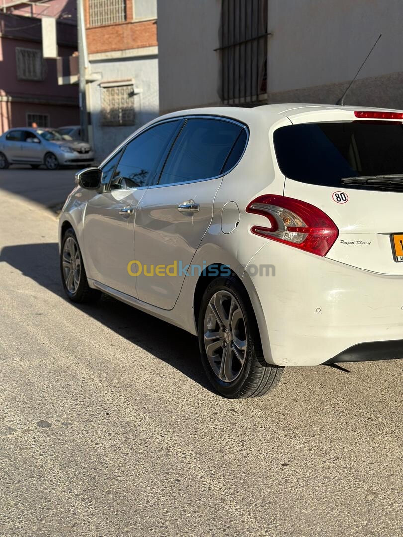 Peugeot 208 2013 Allure