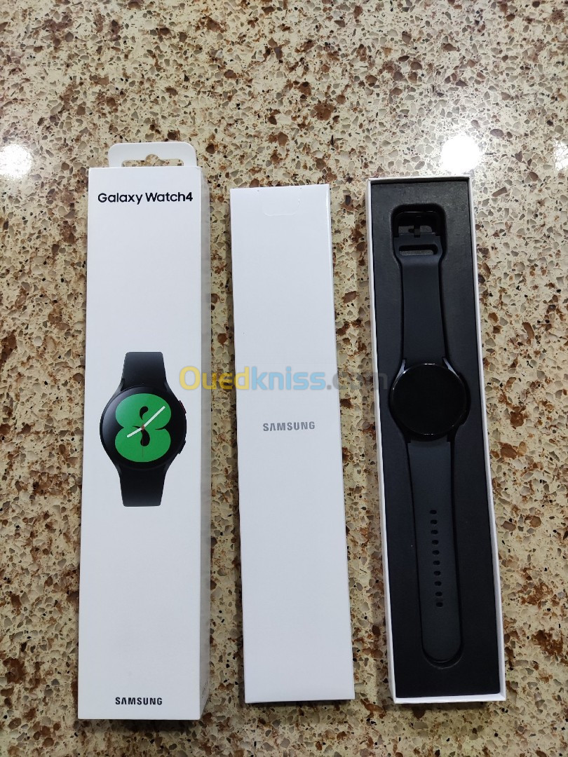 Samsung Watch 4 