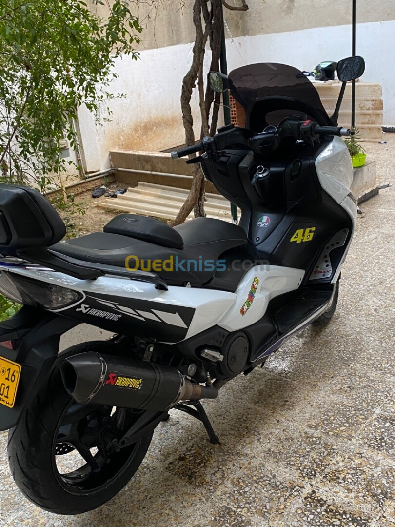 Yamaha Tmax 2010