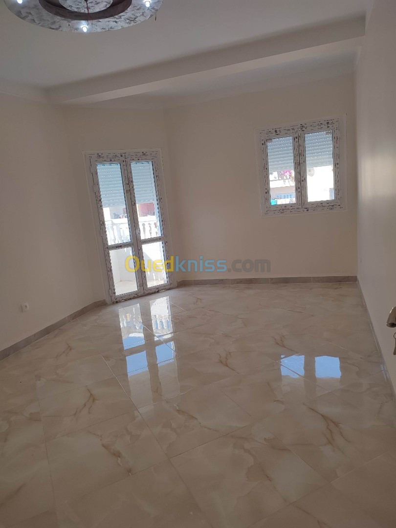 Vente Appartement F4 Bouira Lakhdaria