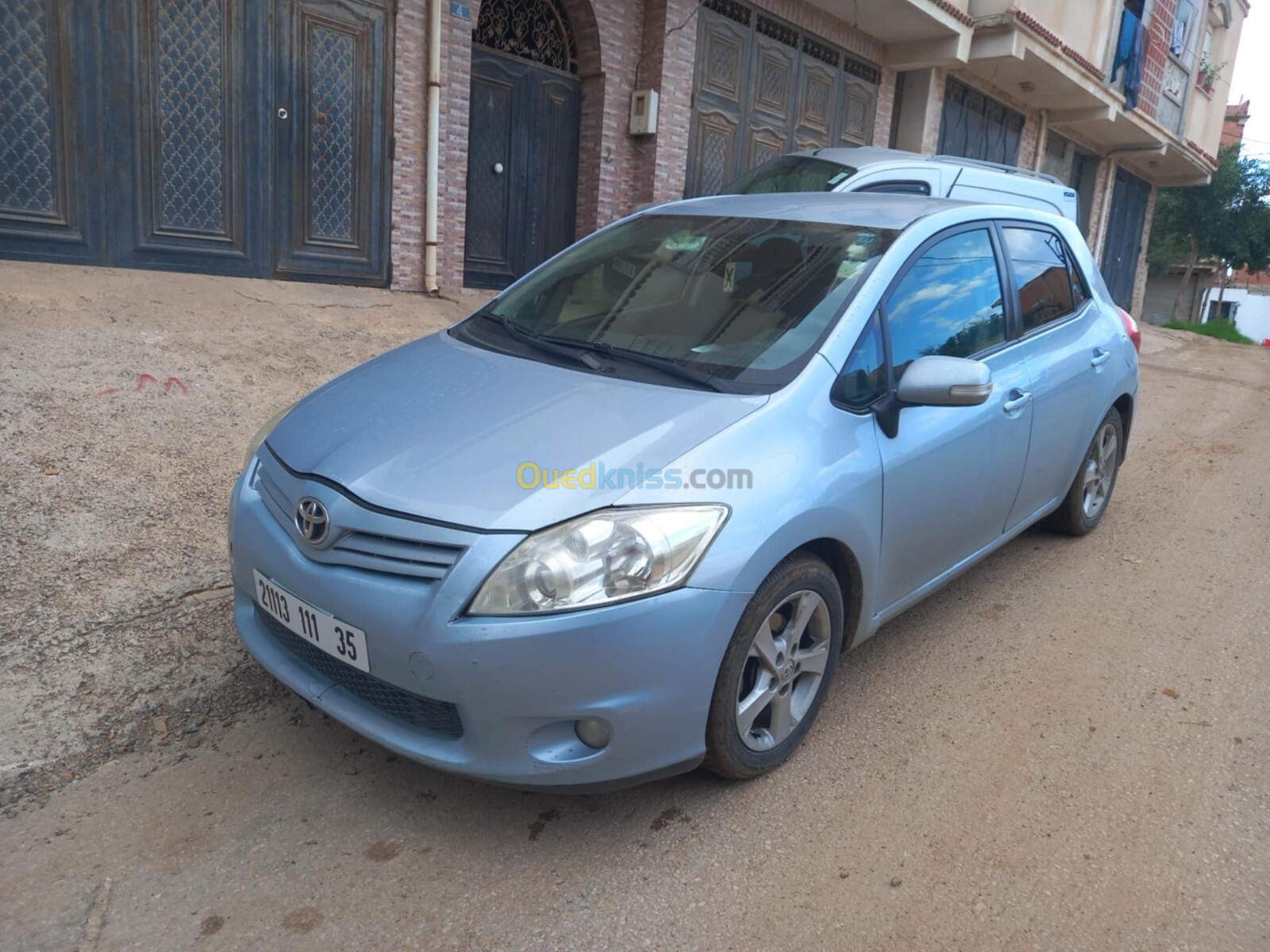 Toyota Auris 2011 