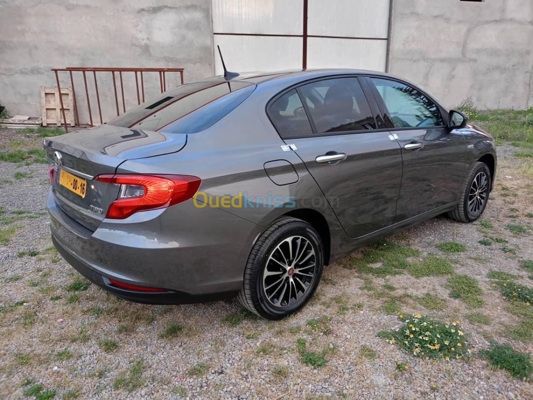 Fiat Fiat tipo life 2024 Oui