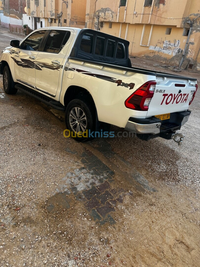 Toyota Hilux 2022 LEGEND SC 4x4