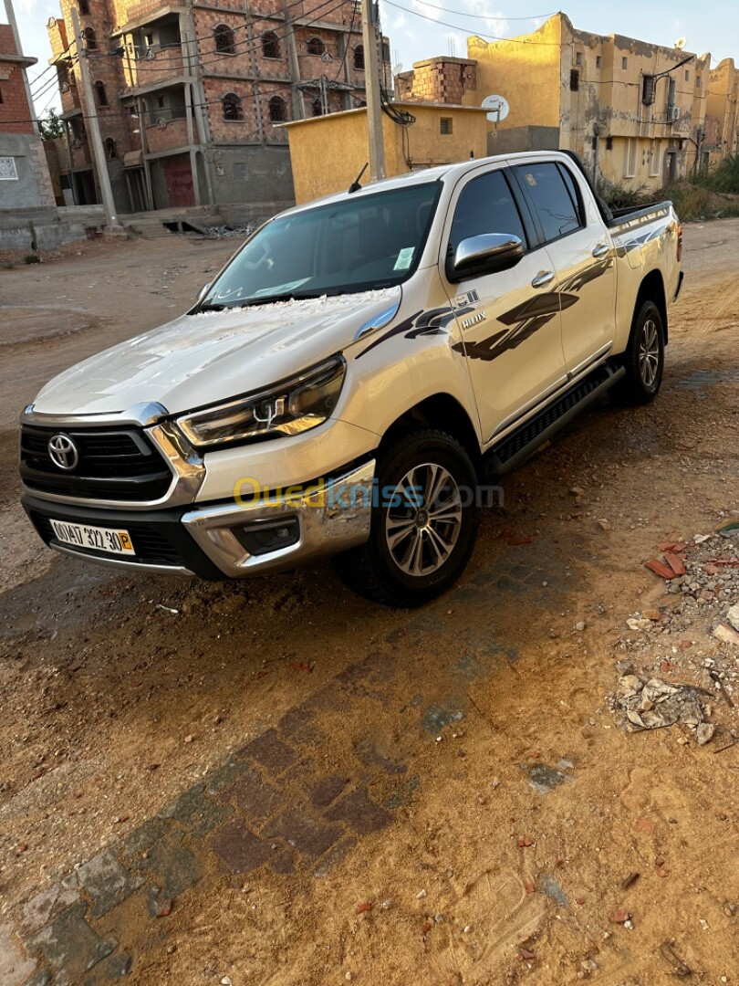 Toyota Hilux 2022 LEGEND SC 4x4