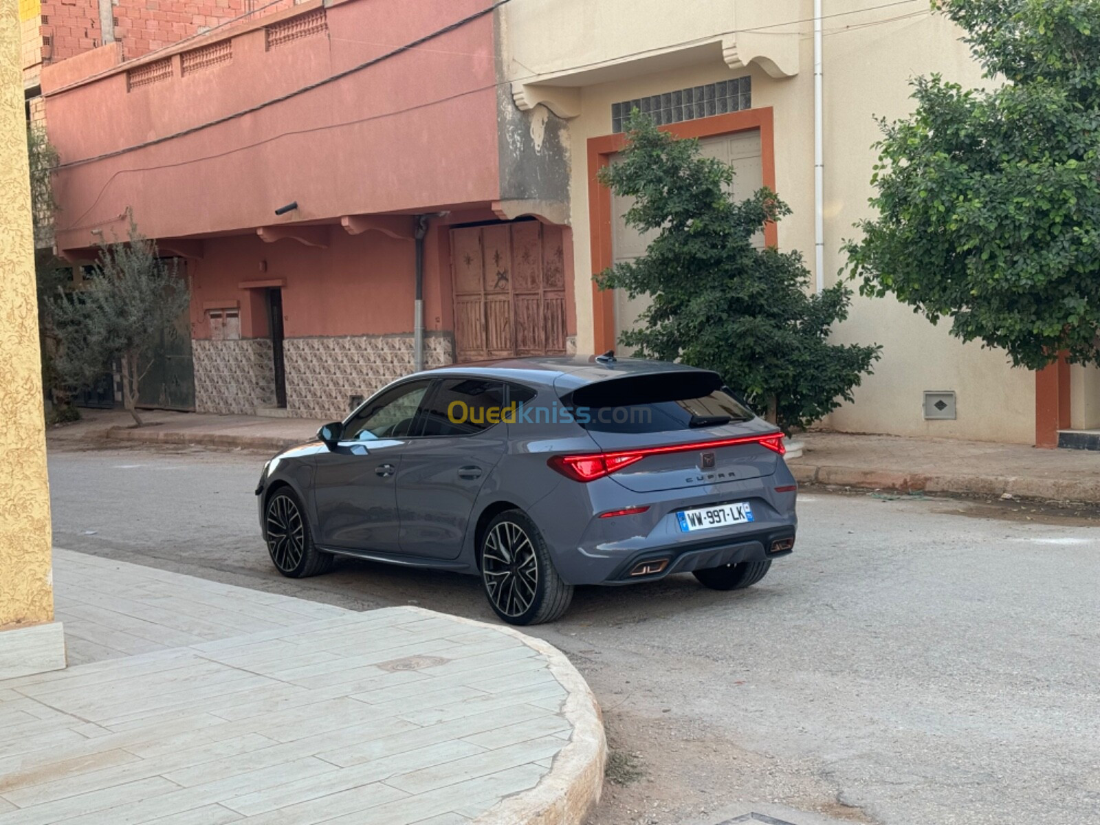 CUPRA R 2021 Sport