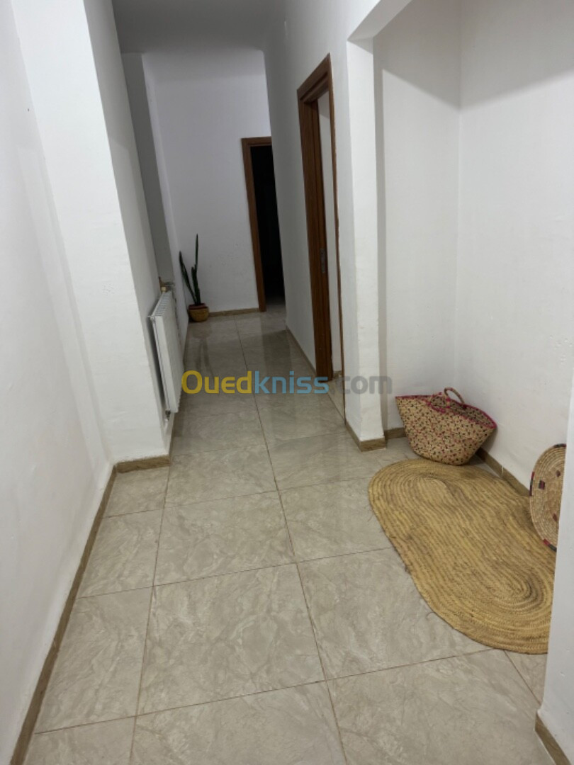 Location vacances Appartement F4 Oran Oran