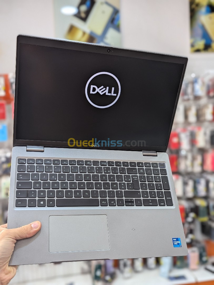 Dell latitude 5520 I7 11Th 16GB 512 SSD FULL HD 15.6"