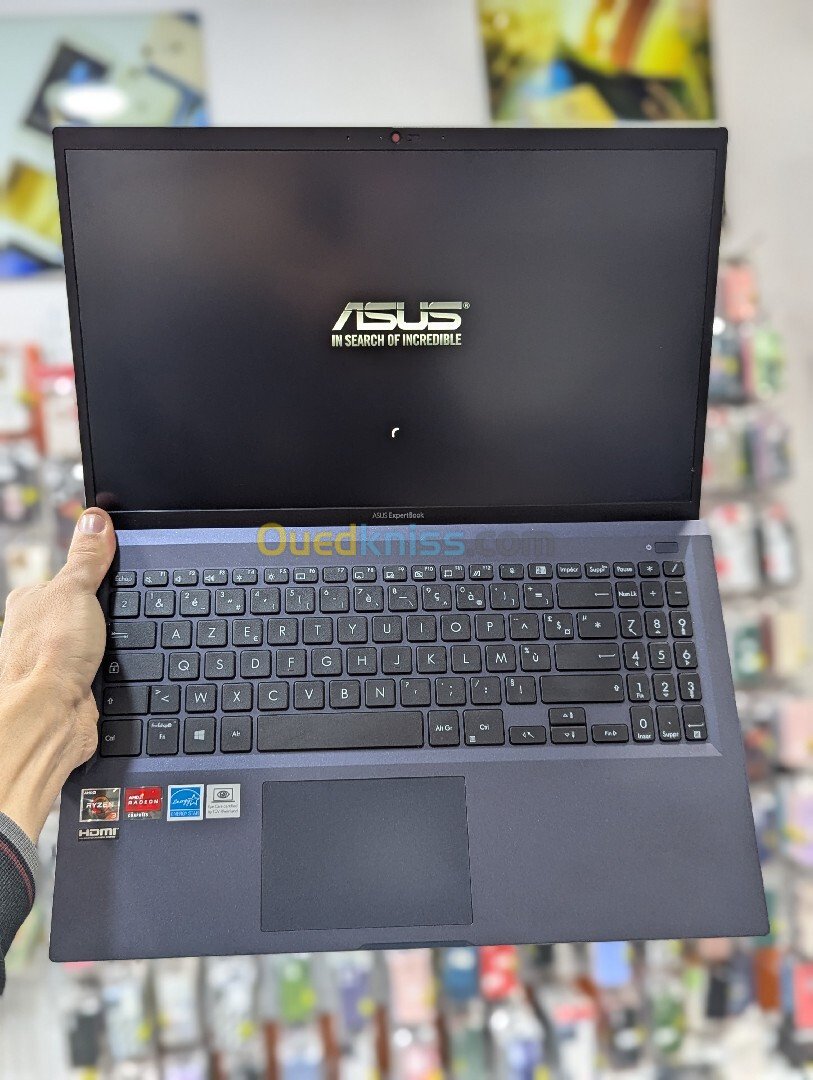 ASUS EXPERTBOOK  AMD RYZEN 3 3250U 8GB 256 SSD 15.6 POUCE FHD