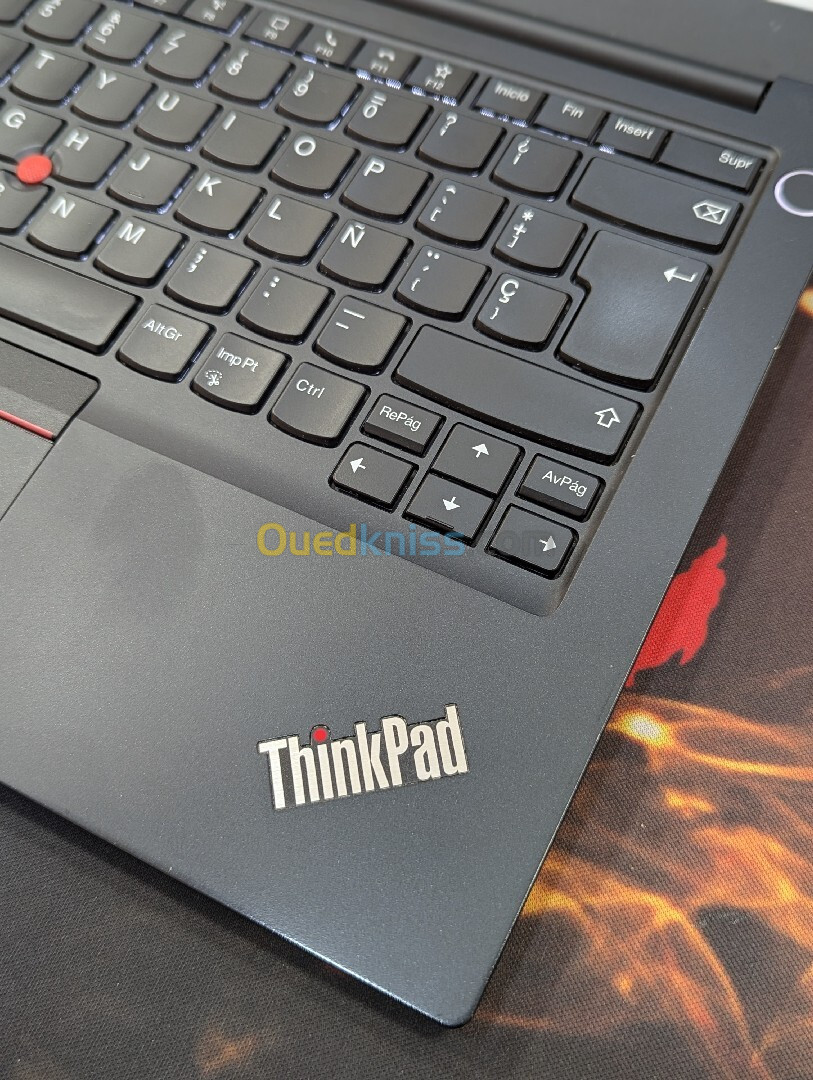 LENOVO THINKPAD E14 I5 1135G7 8GB 256 SSD FULL HD 14 "