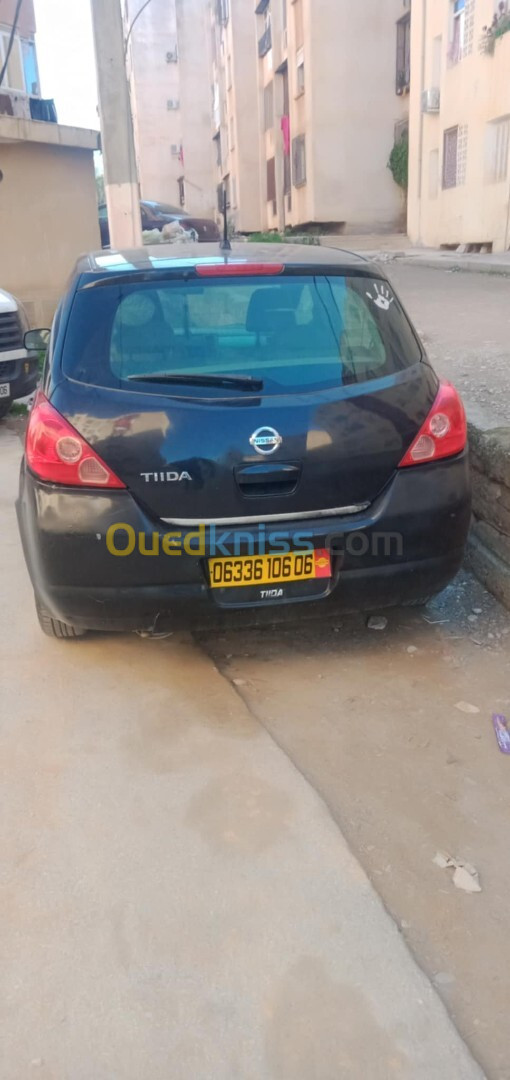 Nissan Tiida 5 portes 2006 