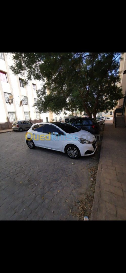 Peugeot 208 2018 Allure Facelift