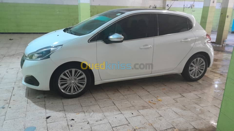 Peugeot 208 2019 Active Facelift