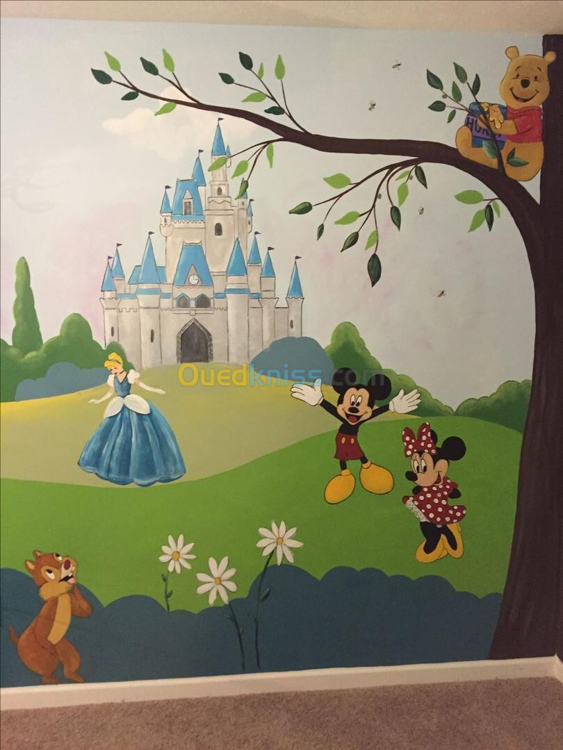 Dessinatrice mural chambre d'enfants 