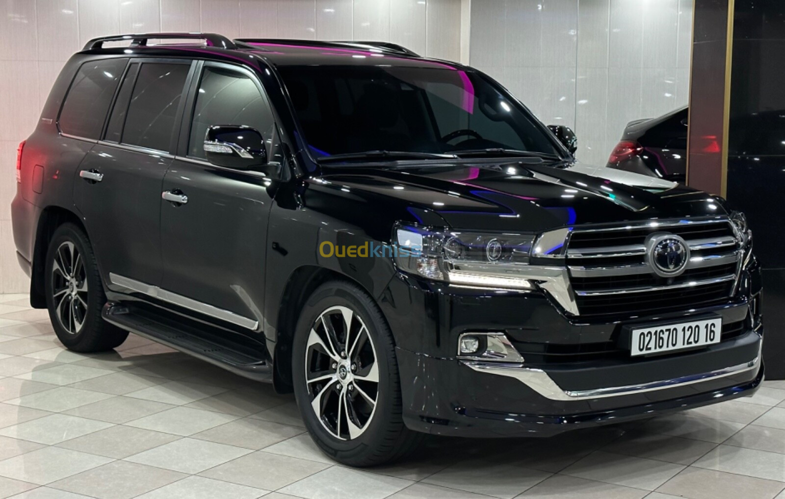 Toyota Land cruiser 2020 Vxr Executive lounge full options