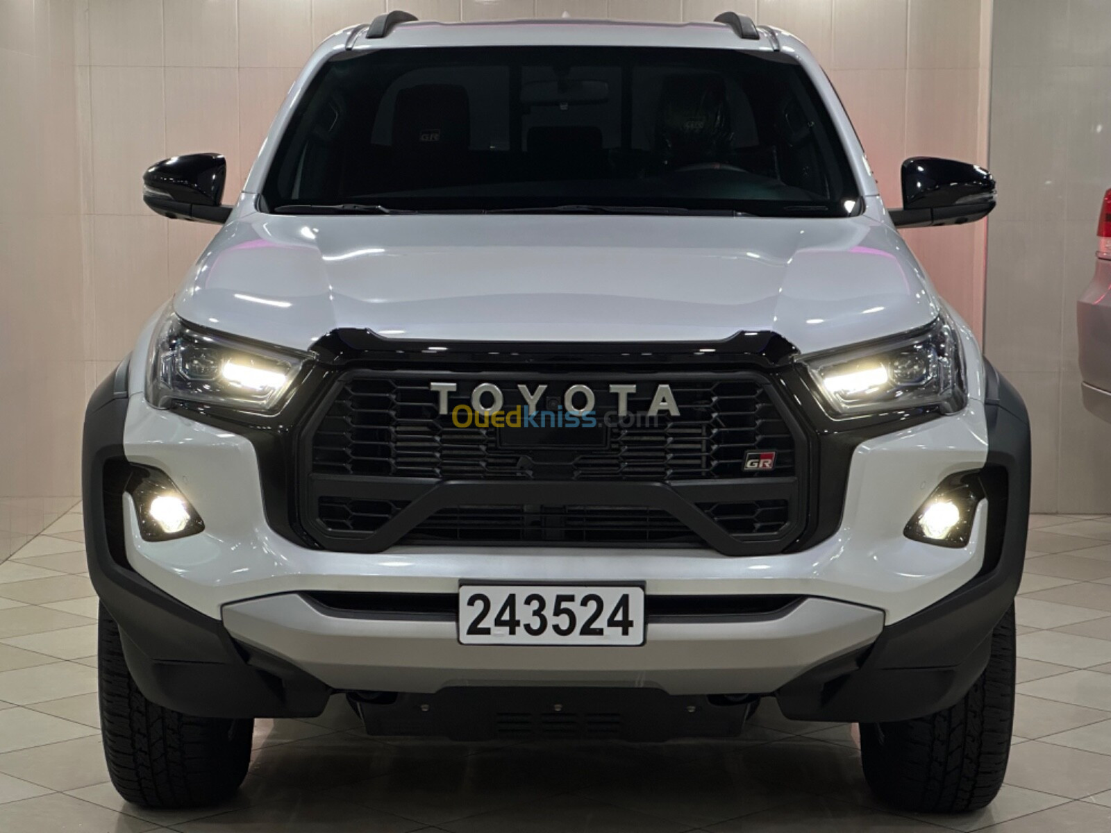 Toyota Hilux 2024 Gr sport full options coffre électrique