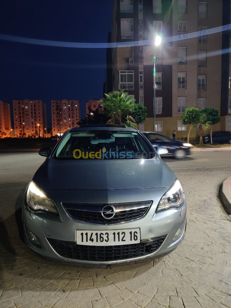 Opel Astra 2012 SPORT