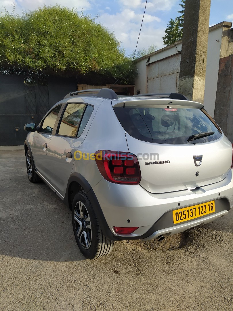 Dacia Stepway 2023 Fiften