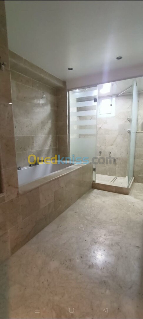 Location Appartement F4 Alger Hydra