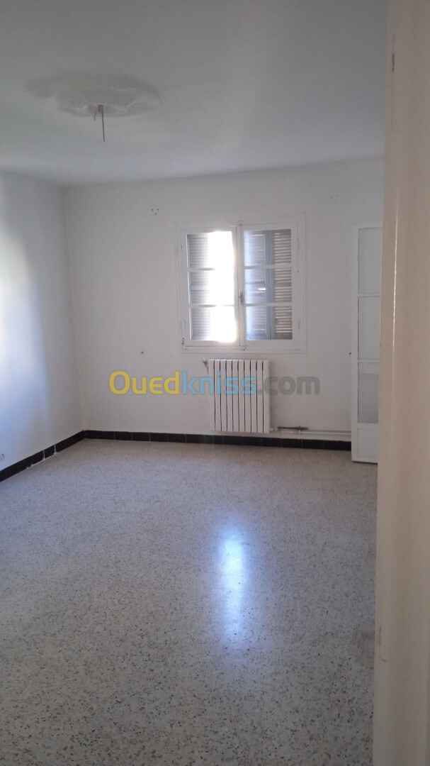 Location Appartement F4 Alger Cheraga