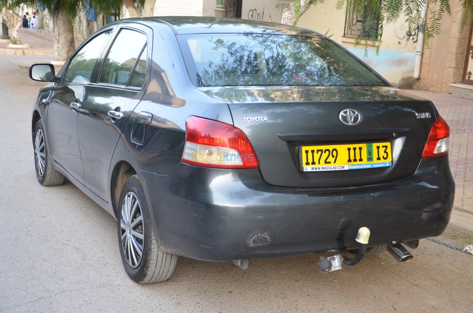 Toyota Yaris Sedan 2011 Yaris Sedan - Tlemcen Algérie