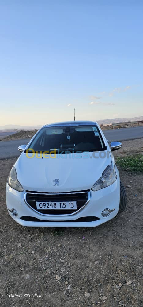 Peugeot 208 2015 