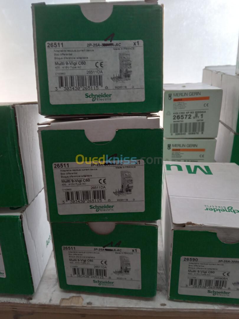 Blocs differentiel SCHNEIDER neufs 25A/30mA et 300mA 2 POLES