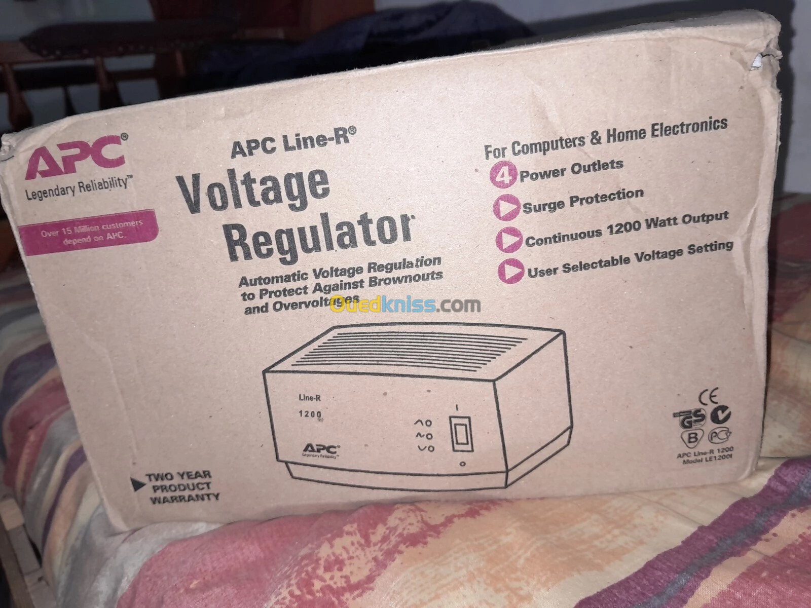 Voltage regulator APC Line-R 1200w Neuf jamais utilisé