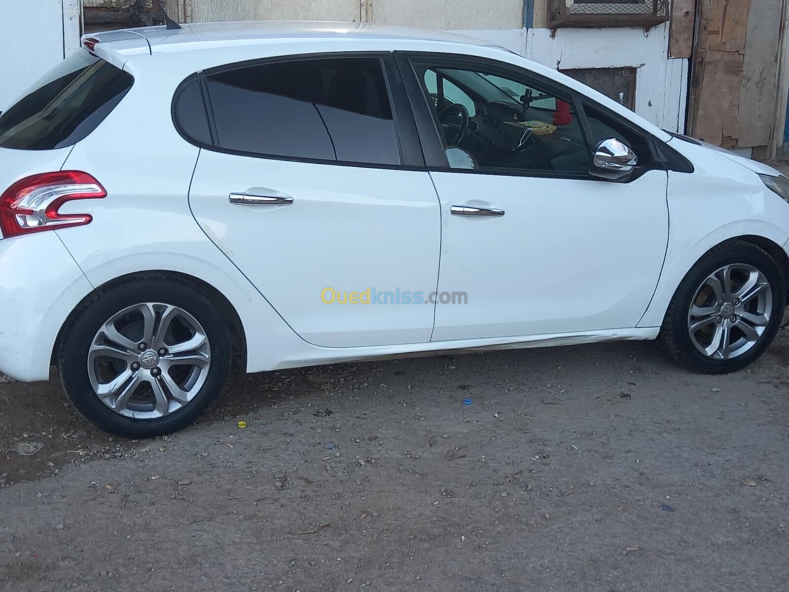 Peugeot 208 2014 208