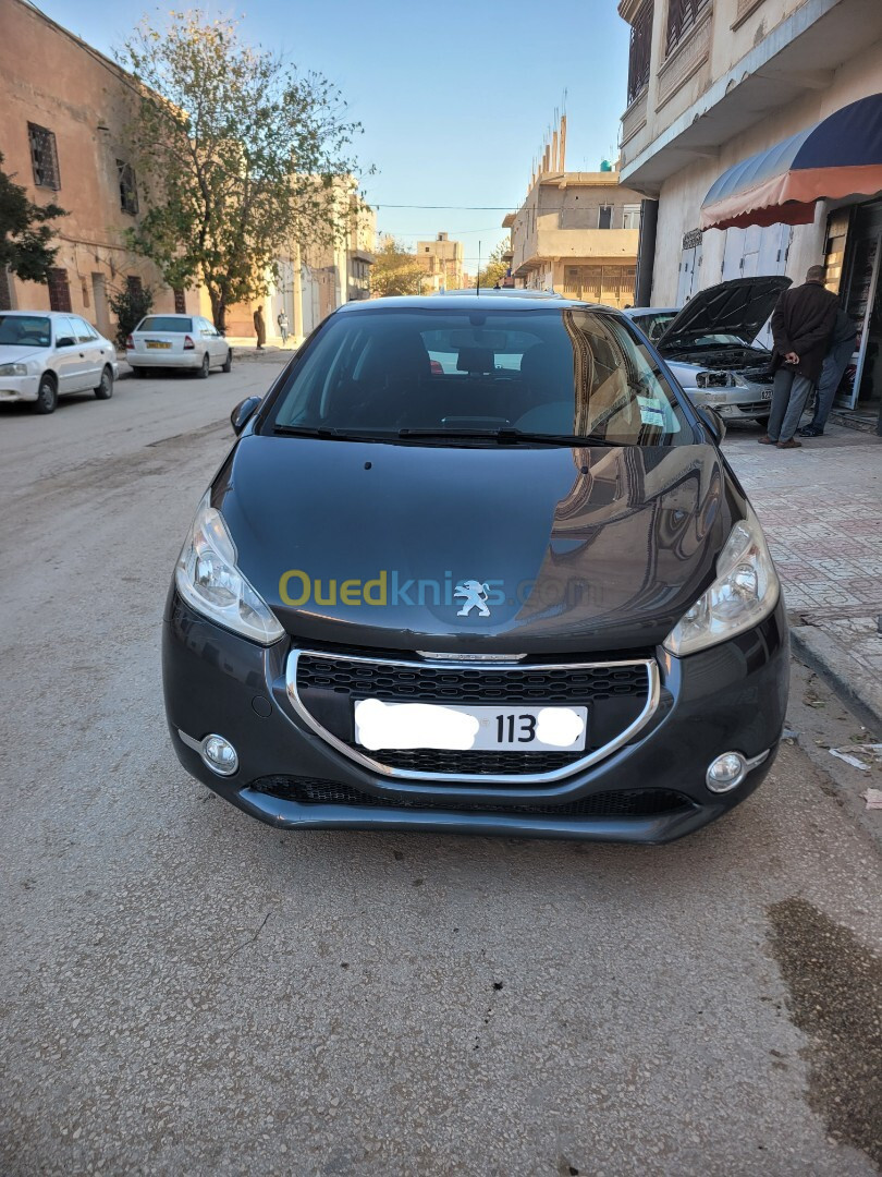 Peugeot 208 2013 Allure