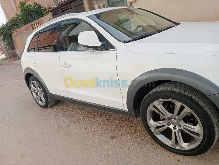 Audi Q5 2012 Off Road