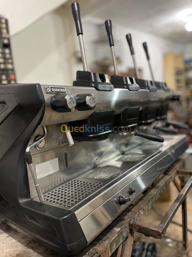 MACHINE A CAFE RANCILIO CLASSE 5