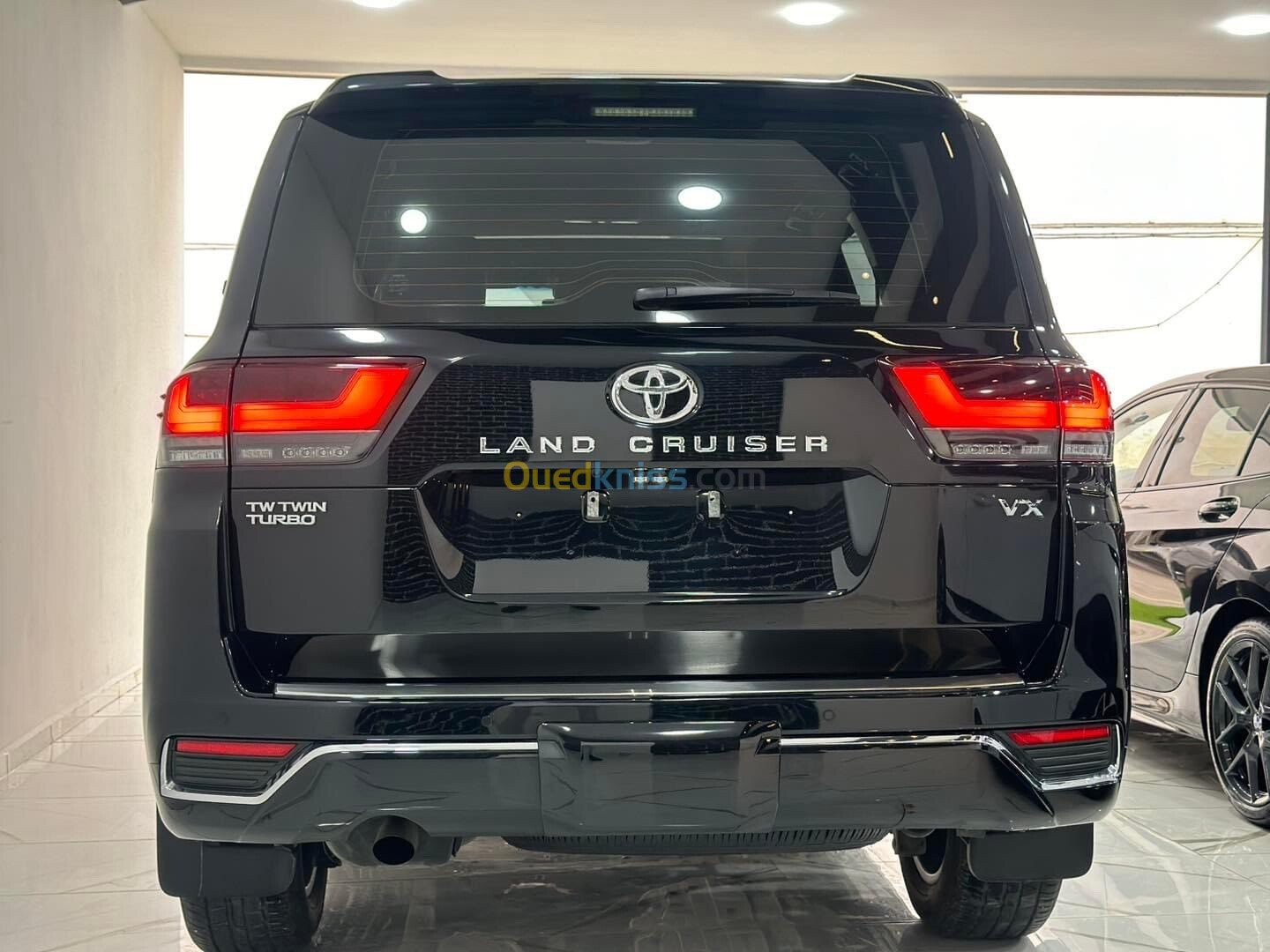 Toyota LAND CRUISER 2022 LC 300