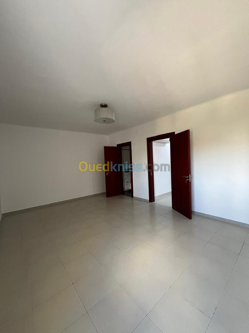 Location Appartement F4 Alger Cheraga