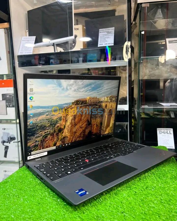 Lenovo thinkpad T16 i5 13 Gen 16/512 iris xe fhd etat neuf