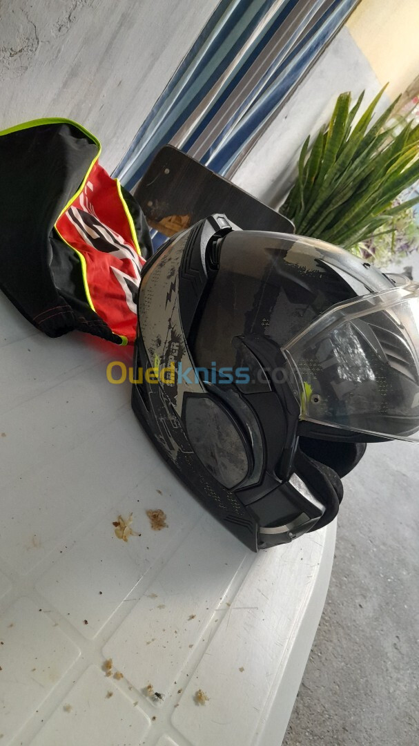 Casque ls2 valiant 2